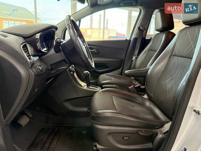 Серый Шевроле Трекер, объемом двигателя 1.36 л и пробегом 120 тыс. км за 12990 $, фото 22 на Automoto.ua