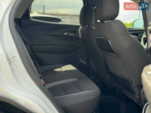 Білий Шевроле Трейлблейзер, об'ємом двигуна 1.34 л та пробігом 80 тис. км за 18900 $, фото 18 на Automoto.ua