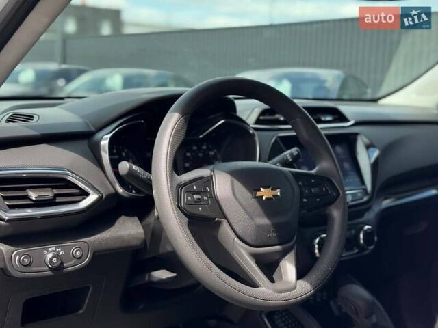 Білий Шевроле Трейлблейзер, об'ємом двигуна 1.34 л та пробігом 80 тис. км за 18900 $, фото 15 на Automoto.ua