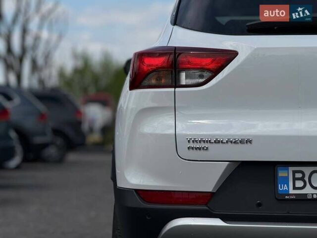 Білий Шевроле Трейлблейзер, об'ємом двигуна 1.34 л та пробігом 80 тис. км за 18900 $, фото 3 на Automoto.ua