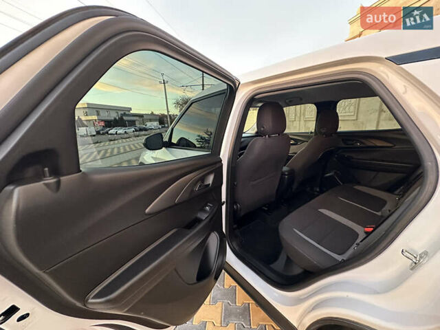 Білий Шевроле Трейлблейзер, об'ємом двигуна 1.2 л та пробігом 20 тис. км за 18000 $, фото 25 на Automoto.ua