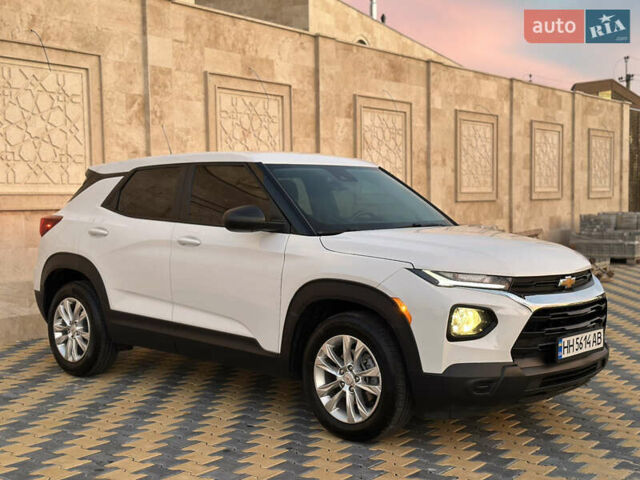 Білий Шевроле Трейлблейзер, об'ємом двигуна 1.2 л та пробігом 20 тис. км за 18000 $, фото 4 на Automoto.ua