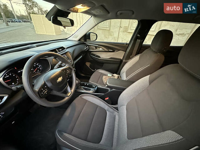 Білий Шевроле Трейлблейзер, об'ємом двигуна 1.2 л та пробігом 20 тис. км за 18000 $, фото 24 на Automoto.ua