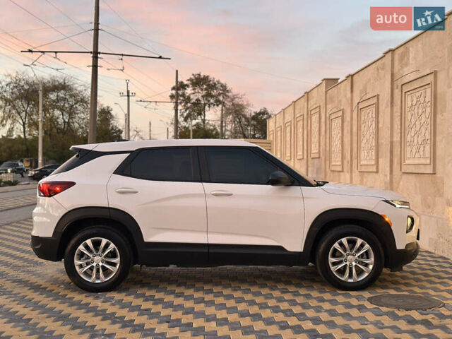 Білий Шевроле Трейлблейзер, об'ємом двигуна 1.2 л та пробігом 20 тис. км за 18000 $, фото 19 на Automoto.ua