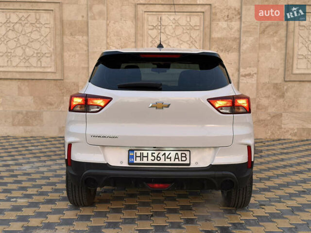 Білий Шевроле Трейлблейзер, об'ємом двигуна 1.2 л та пробігом 20 тис. км за 18000 $, фото 8 на Automoto.ua