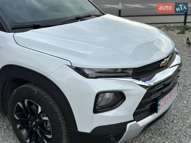 Белый Шевроле Трейлблейзер, объемом двигателя 1.3 л и пробегом 22 тыс. км за 19500 $, фото 4 на Automoto.ua