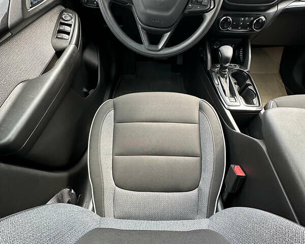 Белый Шевроле Трейлблейзер, объемом двигателя 1.3 л и пробегом 22 тыс. км за 19500 $, фото 18 на Automoto.ua