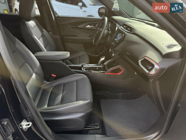 Чорний Шевроле Трейлблейзер, об'ємом двигуна 1.34 л та пробігом 26 тис. км за 21900 $, фото 39 на Automoto.ua