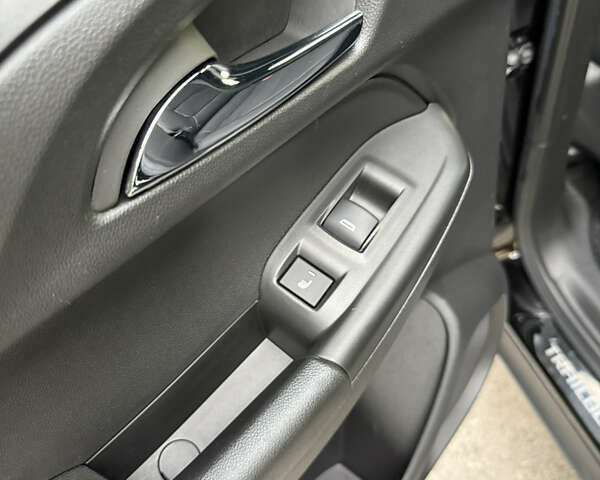 Шевроле Трейлблейзер 2021 в Павлограде на Automoto.ua Черный Шевроле Трейлблейзер, объемом двигателя 1.34 л и пробегом 30 тыс. км за 21999 $, фото 45 на Automoto.ua