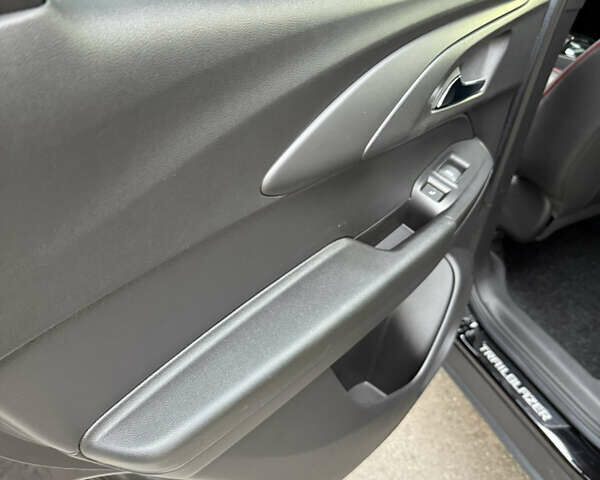 Шевроле Трейлблейзер 2021 в Павлограде на Automoto.ua Черный Шевроле Трейлблейзер, объемом двигателя 1.34 л и пробегом 30 тыс. км за 21999 $, фото 41 на Automoto.ua