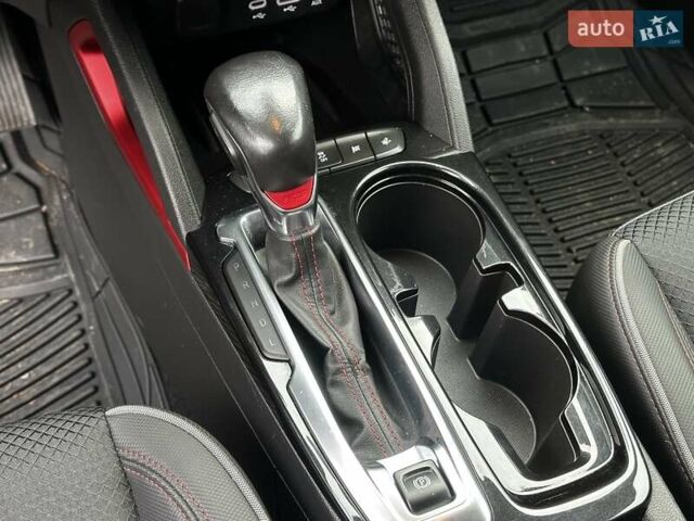 Шевроле Трейлблейзер 2020 в Львове на Automoto.ua Красный Шевроле Трейлблейзер, объемом двигателя 1.34 л и пробегом 48 тыс. км за 17699 $, фото 24 на Automoto.ua