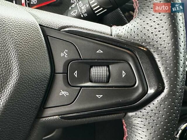 Шевроле Трейлблейзер 2020 в Львове на Automoto.ua Красный Шевроле Трейлблейзер, объемом двигателя 1.34 л и пробегом 48 тыс. км за 17699 $, фото 28 на Automoto.ua