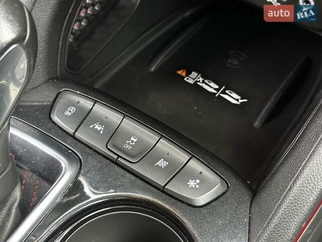 Шевроле Трейлблейзер 2020 в Львове на Automoto.ua Красный Шевроле Трейлблейзер, объемом двигателя 1.34 л и пробегом 48 тыс. км за 17699 $, фото 26 на Automoto.ua