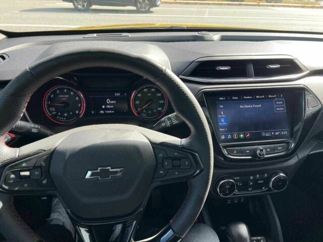 Желтый Шевроле Трейлблейзер, объемом двигателя 1.3 л и пробегом 15 тыс. км за 7000 $, фото 6 на Automoto.ua