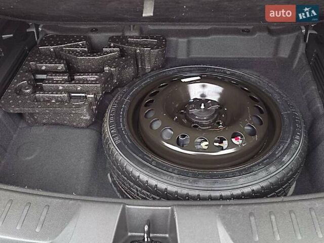 Сірий Шевроле Трейлблейзер, об'ємом двигуна 1.4 л та пробігом 77 тис. км за 17900 $, фото 9 на Automoto.ua
