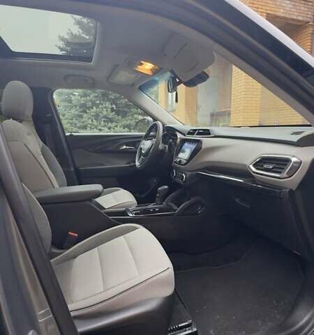 Серый Шевроле Трейлблейзер, объемом двигателя 1.34 л и пробегом 77 тыс. км за 18499 $, фото 15 на Automoto.ua