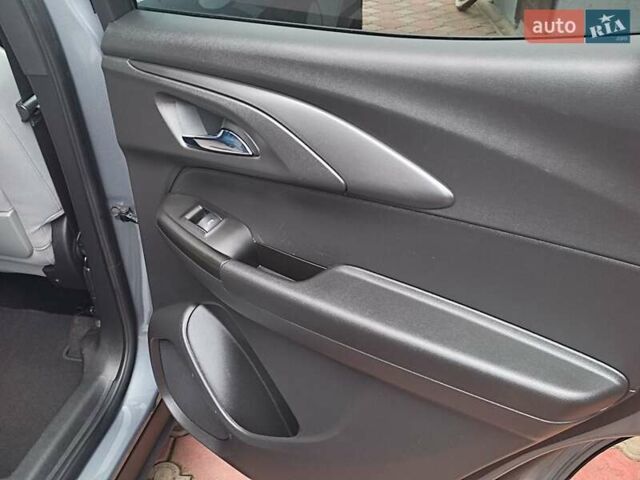 Сірий Шевроле Трейлблейзер, об'ємом двигуна 1.4 л та пробігом 77 тис. км за 17900 $, фото 7 на Automoto.ua