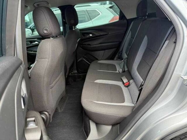 Серый Шевроле Трейлблейзер, объемом двигателя 1.2 л и пробегом 28 тыс. км за 5100 $, фото 8 на Automoto.ua