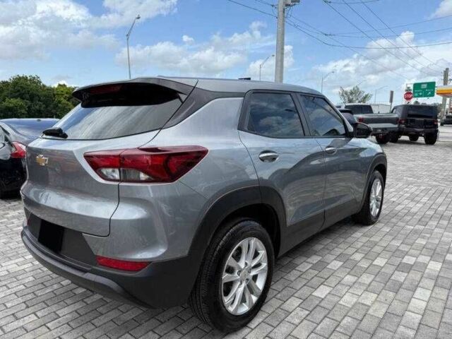 Серый Шевроле Трейлблейзер, объемом двигателя 1.2 л и пробегом 28 тыс. км за 5100 $, фото 2 на Automoto.ua