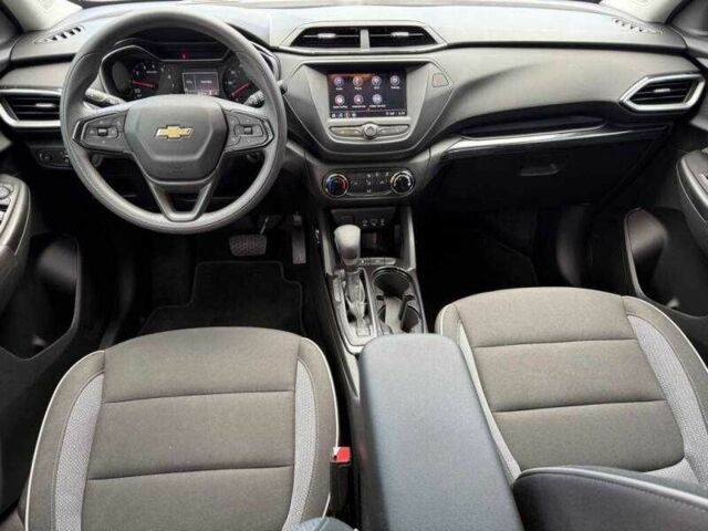 Серый Шевроле Трейлблейзер, объемом двигателя 1.2 л и пробегом 28 тыс. км за 5100 $, фото 5 на Automoto.ua