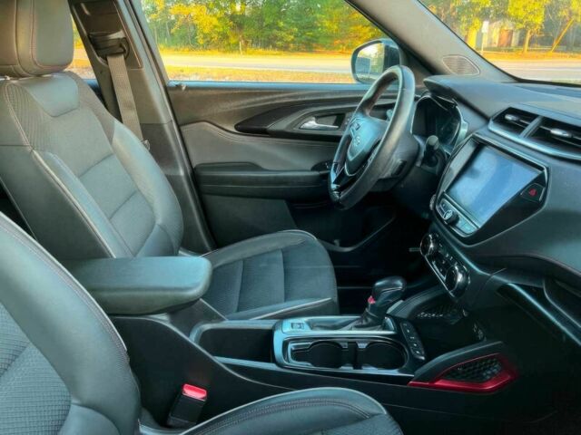 Шевроле Трейлблейзер 2021 в Киеве на Automoto.ua Синий Шевроле Трейлблейзер, объемом двигателя 1.3 л и пробегом 19 тыс. км за 41000 $, фото 8 на Automoto.ua