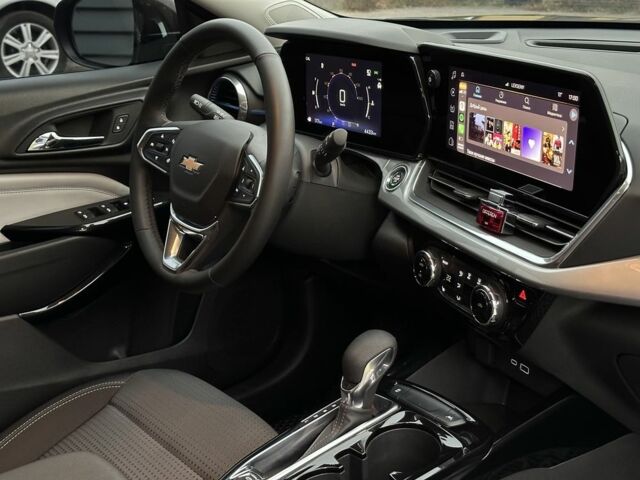 Зелений Шевроле Трейлблейзер, об'ємом двигуна 1.2 л та пробігом 4 тис. км за 23700 $, фото 7 на Automoto.ua