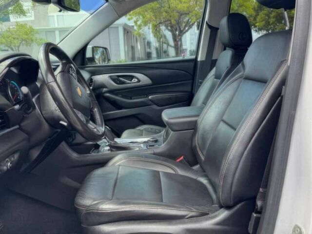 Білий Шевроле Траверс, об'ємом двигуна 2 л та пробігом 38 тис. км за 4950 $, фото 7 на Automoto.ua