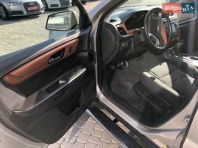 Бежевый Шевроле Траверс, объемом двигателя 3.6 л и пробегом 77 тыс. км за 16900 $, фото 5 на Automoto.ua