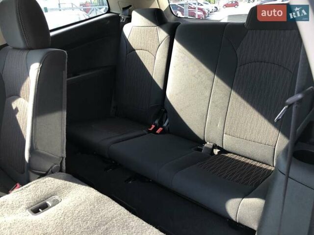 Бежевый Шевроле Траверс, объемом двигателя 3.6 л и пробегом 77 тыс. км за 16900 $, фото 14 на Automoto.ua