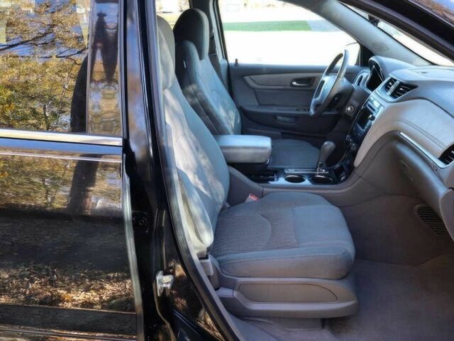 Черный Шевроле Траверс, объемом двигателя 3.6 л и пробегом 56 тыс. км за 8100 $, фото 7 на Automoto.ua