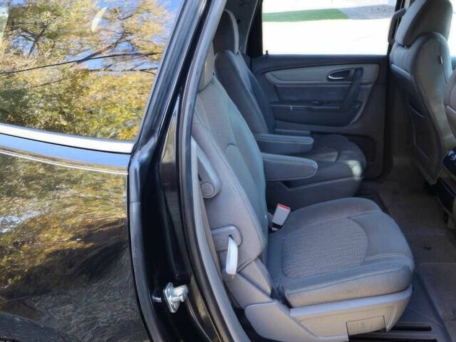 Черный Шевроле Траверс, объемом двигателя 3.6 л и пробегом 56 тыс. км за 8100 $, фото 8 на Automoto.ua