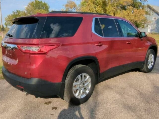 Красный Шевроле Траверс, объемом двигателя 3.6 л и пробегом 33 тыс. км за 17900 $, фото 3 на Automoto.ua