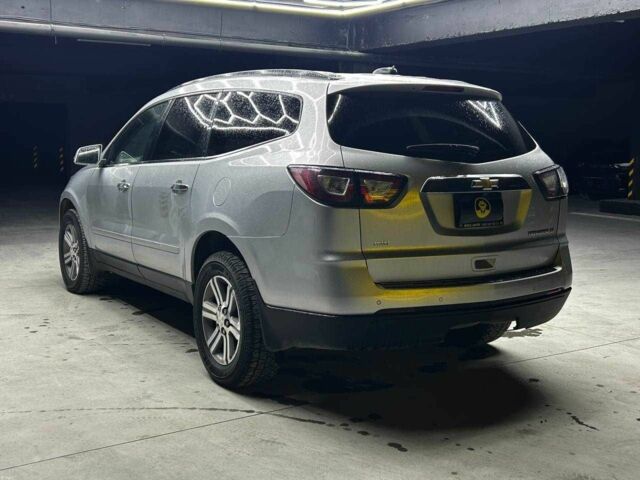 Сірий Шевроле Траверс, об'ємом двигуна 3.6 л та пробігом 206 тис. км за 13000 $, фото 3 на Automoto.ua