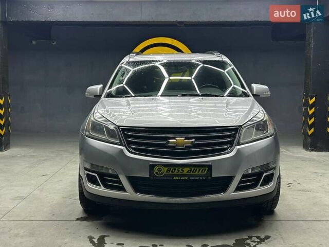 Сірий Шевроле Траверс, об'ємом двигуна 3.56 л та пробігом 206 тис. км за 13000 $, фото 1 на Automoto.ua