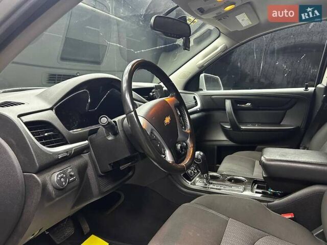 Сірий Шевроле Траверс, об'ємом двигуна 3.56 л та пробігом 206 тис. км за 13000 $, фото 6 на Automoto.ua