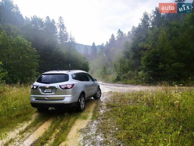 Серый Шевроле Траверс, объемом двигателя 3.56 л и пробегом 205 тыс. км за 12000 $, фото 18 на Automoto.ua