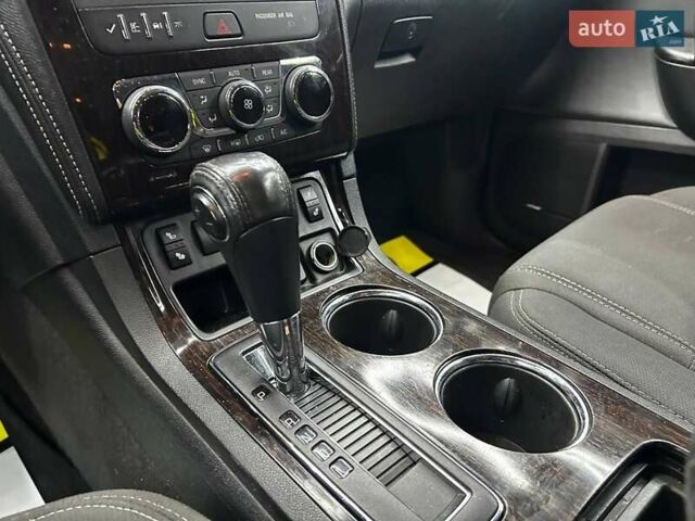 Сірий Шевроле Траверс, об'ємом двигуна 3.56 л та пробігом 206 тис. км за 13000 $, фото 10 на Automoto.ua