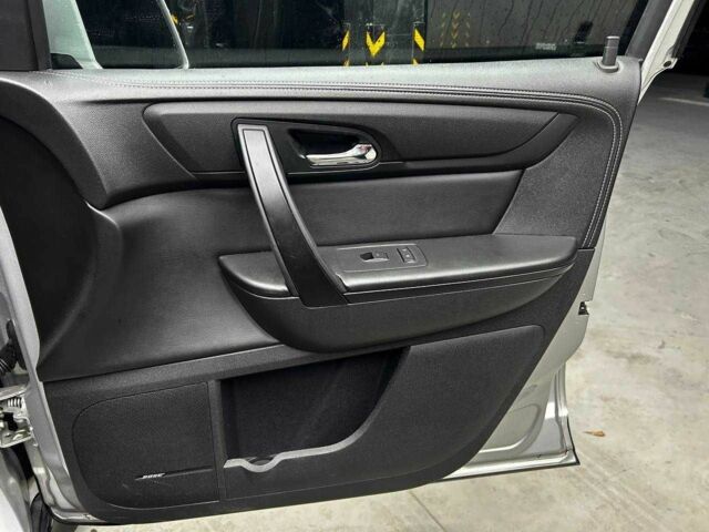 Сірий Шевроле Траверс, об'ємом двигуна 3.6 л та пробігом 206 тис. км за 13000 $, фото 11 на Automoto.ua