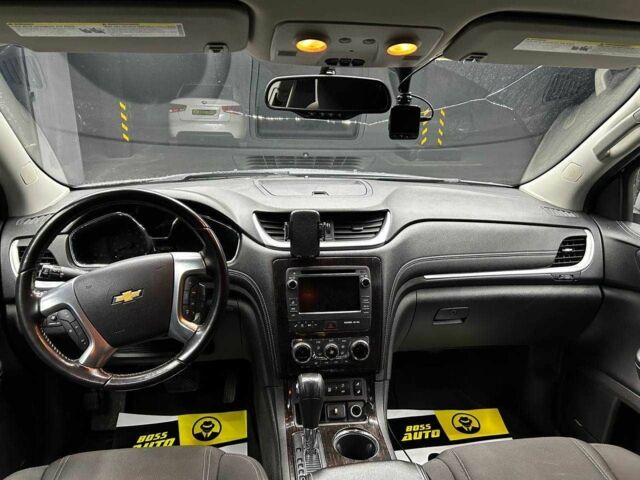 Сірий Шевроле Траверс, об'ємом двигуна 3.6 л та пробігом 206 тис. км за 13000 $, фото 8 на Automoto.ua