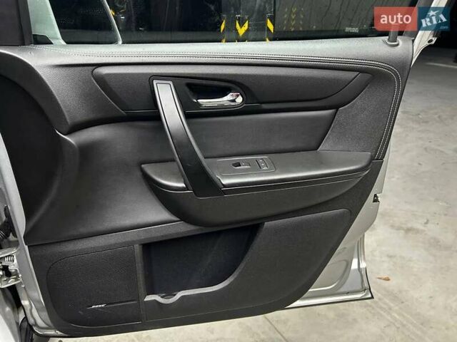 Сірий Шевроле Траверс, об'ємом двигуна 3.56 л та пробігом 206 тис. км за 13000 $, фото 11 на Automoto.ua