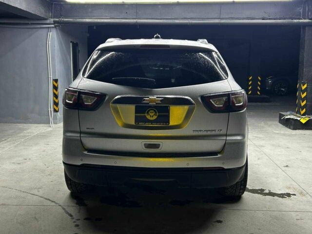 Сірий Шевроле Траверс, об'ємом двигуна 3.6 л та пробігом 206 тис. км за 13000 $, фото 4 на Automoto.ua