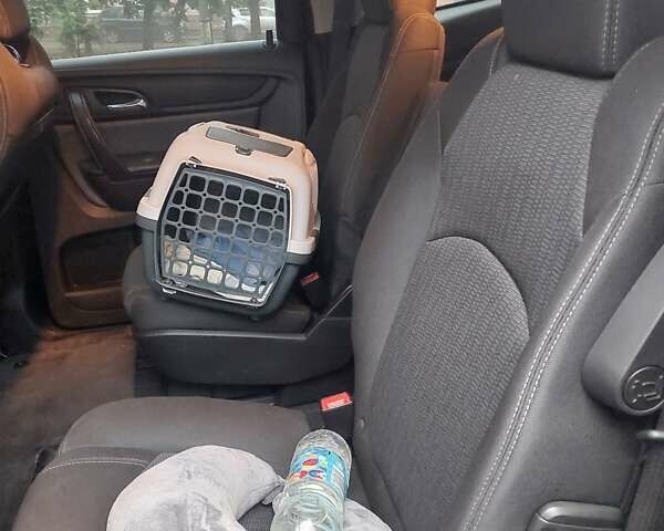 Серый Шевроле Траверс, объемом двигателя 3.56 л и пробегом 205 тыс. км за 12000 $, фото 9 на Automoto.ua