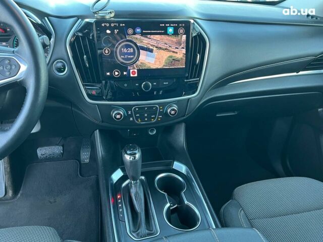 Серый Шевроле Траверс, объемом двигателя 3.6 л и пробегом 177 тыс. км за 17490 $, фото 26 на Automoto.ua