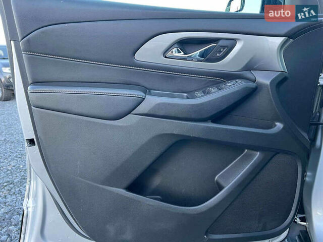 Сірий Шевроле Траверс, об'ємом двигуна 3.6 л та пробігом 177 тис. км за 17490 $, фото 14 на Automoto.ua