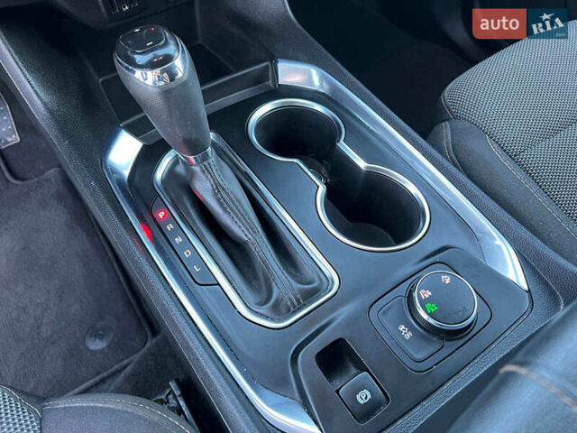 Сірий Шевроле Траверс, об'ємом двигуна 3.6 л та пробігом 177 тис. км за 17490 $, фото 31 на Automoto.ua