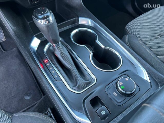 Серый Шевроле Траверс, объемом двигателя 3.6 л и пробегом 177 тыс. км за 17490 $, фото 31 на Automoto.ua