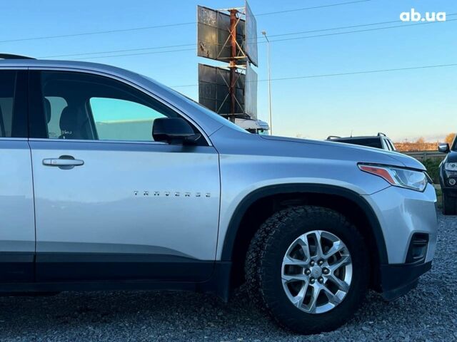 Серый Шевроле Траверс, объемом двигателя 3.6 л и пробегом 177 тыс. км за 17490 $, фото 10 на Automoto.ua