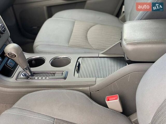 Серый Шевроле Траверс, объемом двигателя 3.56 л и пробегом 114 тыс. км за 11990 $, фото 39 на Automoto.ua