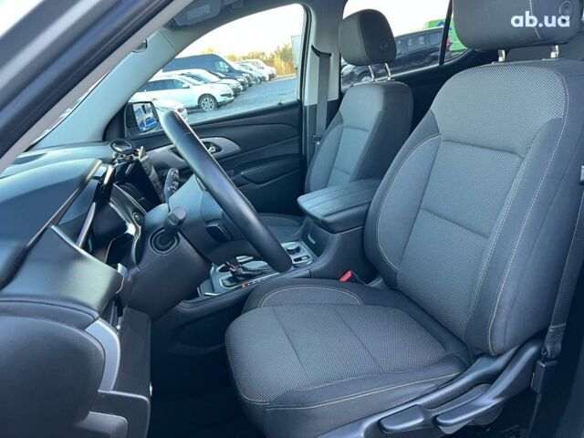 Серый Шевроле Траверс, объемом двигателя 3.6 л и пробегом 177 тыс. км за 17490 $, фото 17 на Automoto.ua