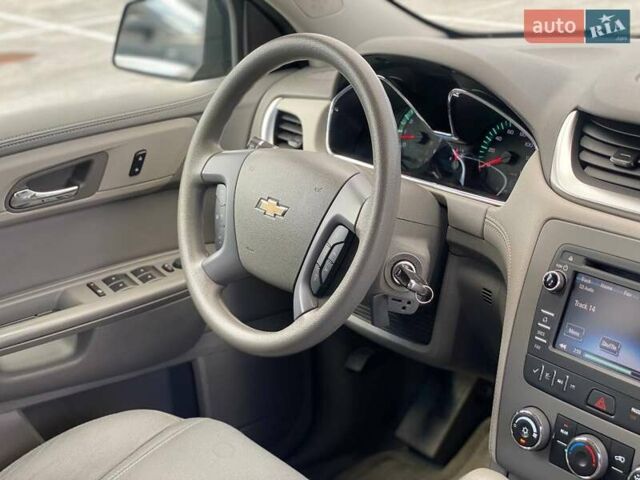 Серый Шевроле Траверс, объемом двигателя 3.56 л и пробегом 114 тыс. км за 11990 $, фото 42 на Automoto.ua